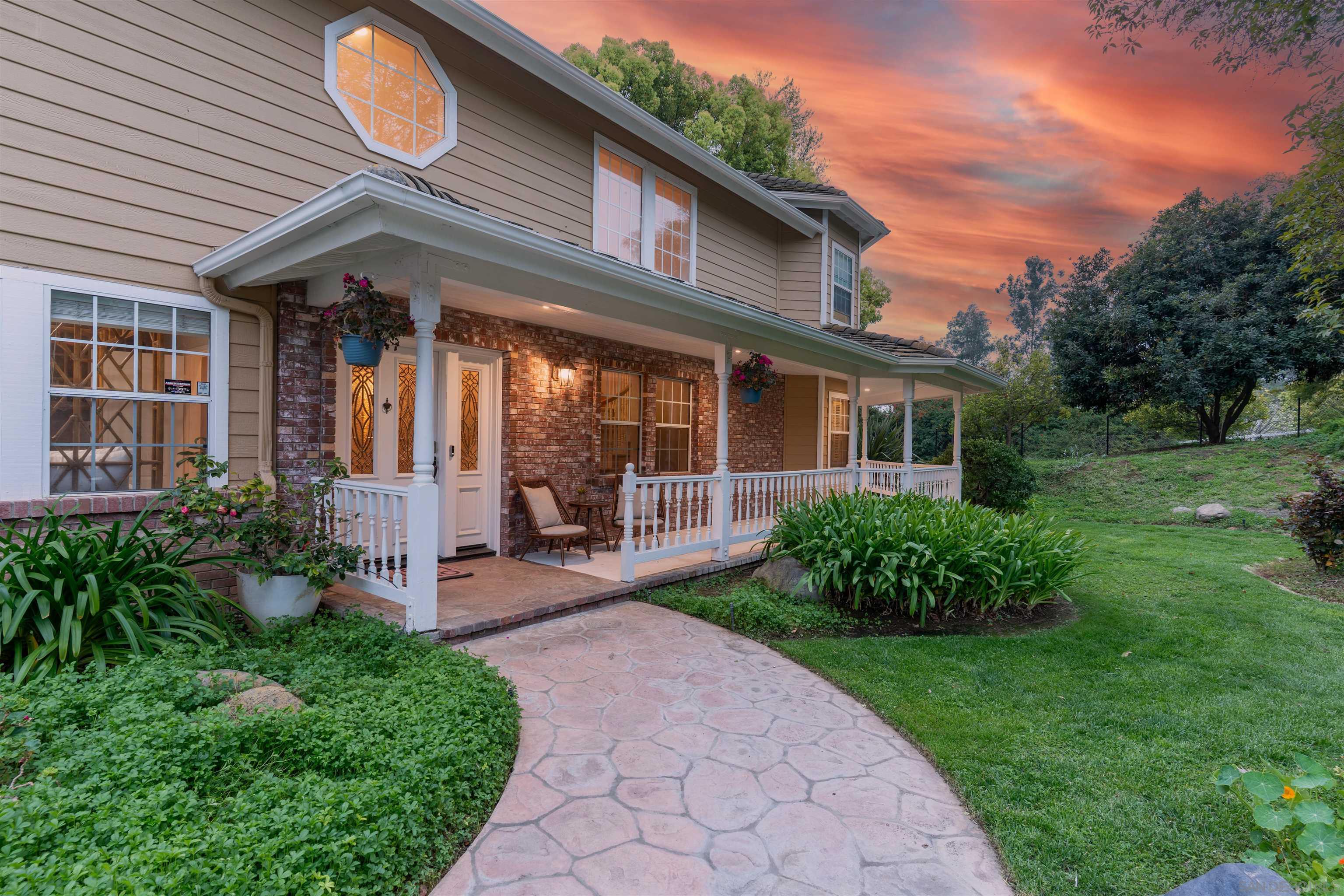 2891 Los Alisos Dr
