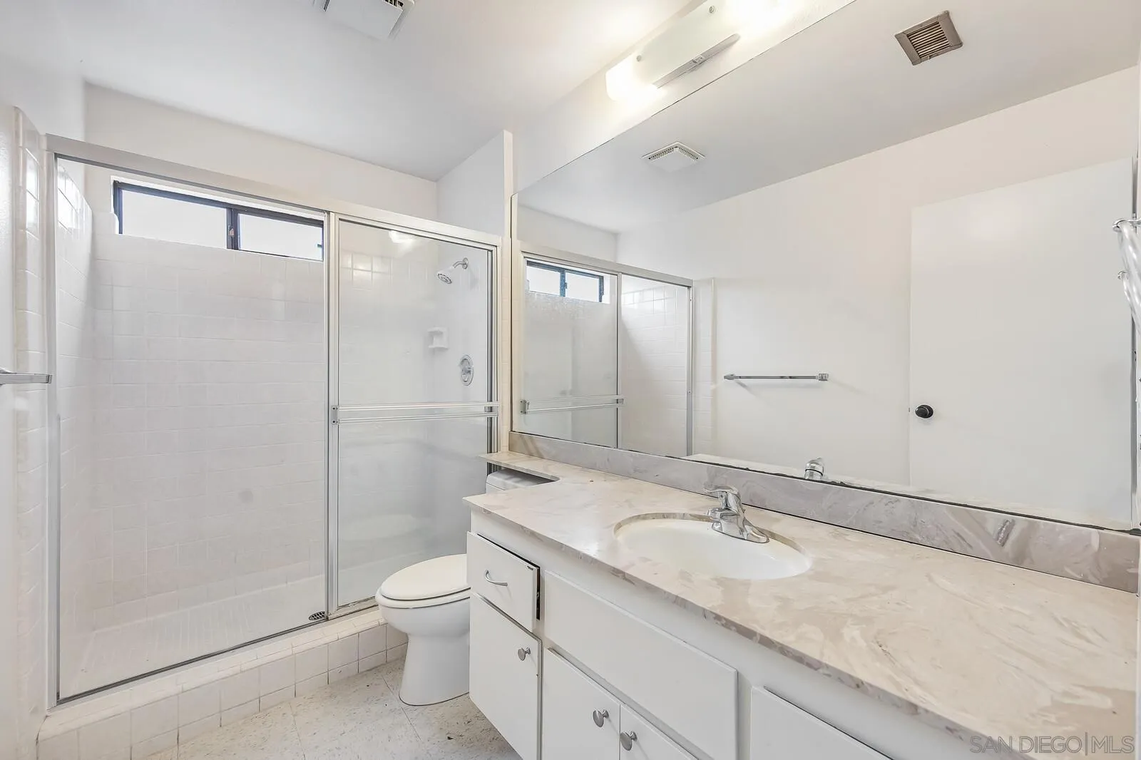 Solana Beach, California 92075, United States, 4 Bedrooms Bedrooms, ,3 BathroomsBathrooms,Residential,Pending,80956