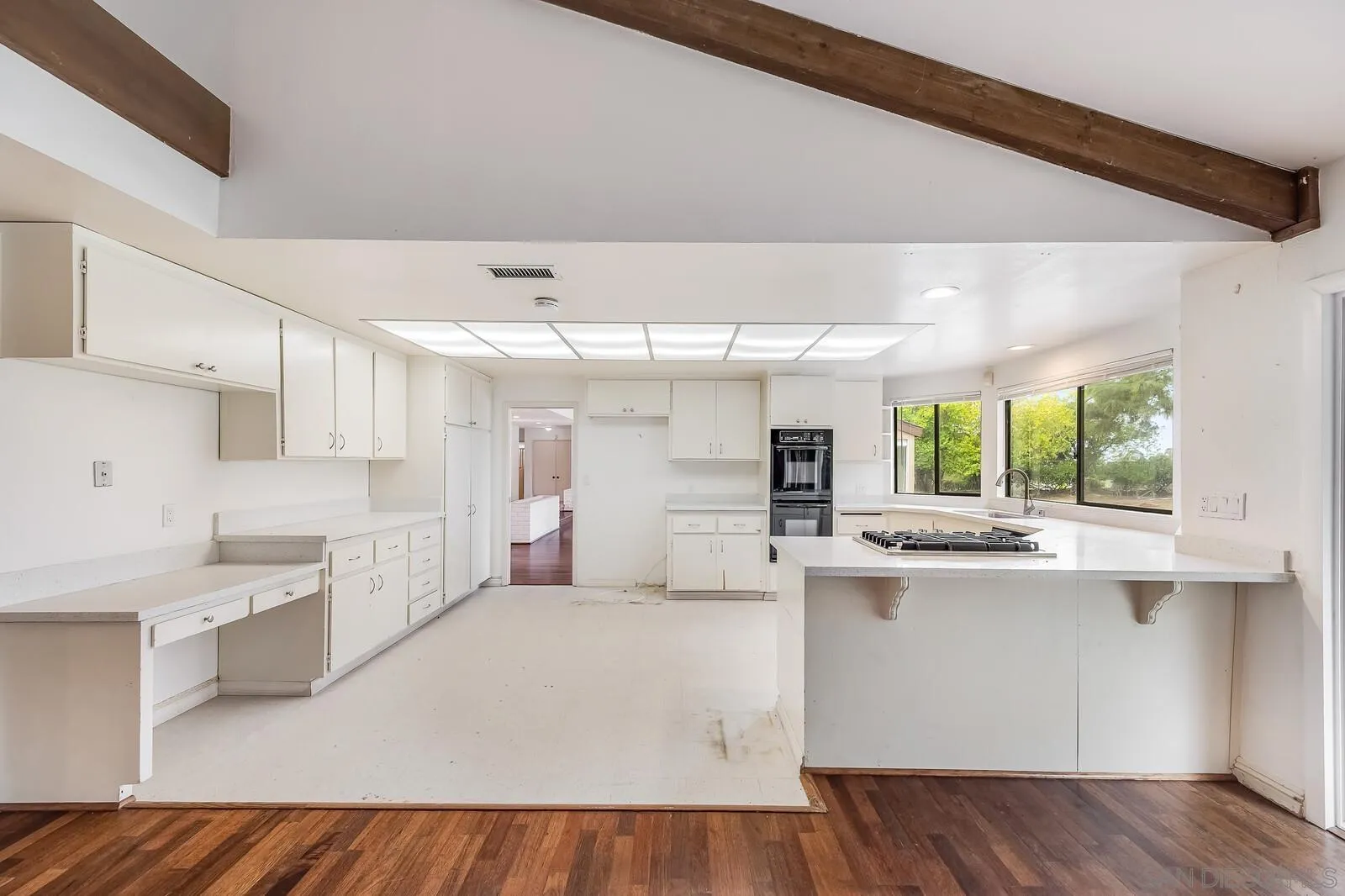 Solana Beach, California 92075, United States, 4 Bedrooms Bedrooms, ,3 BathroomsBathrooms,Residential,Pending,80956