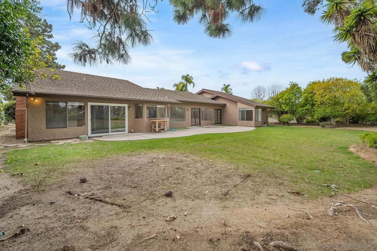 Solana Beach, California 92075, United States, 4 Bedrooms Bedrooms, ,3 BathroomsBathrooms,Residential,Pending,80956