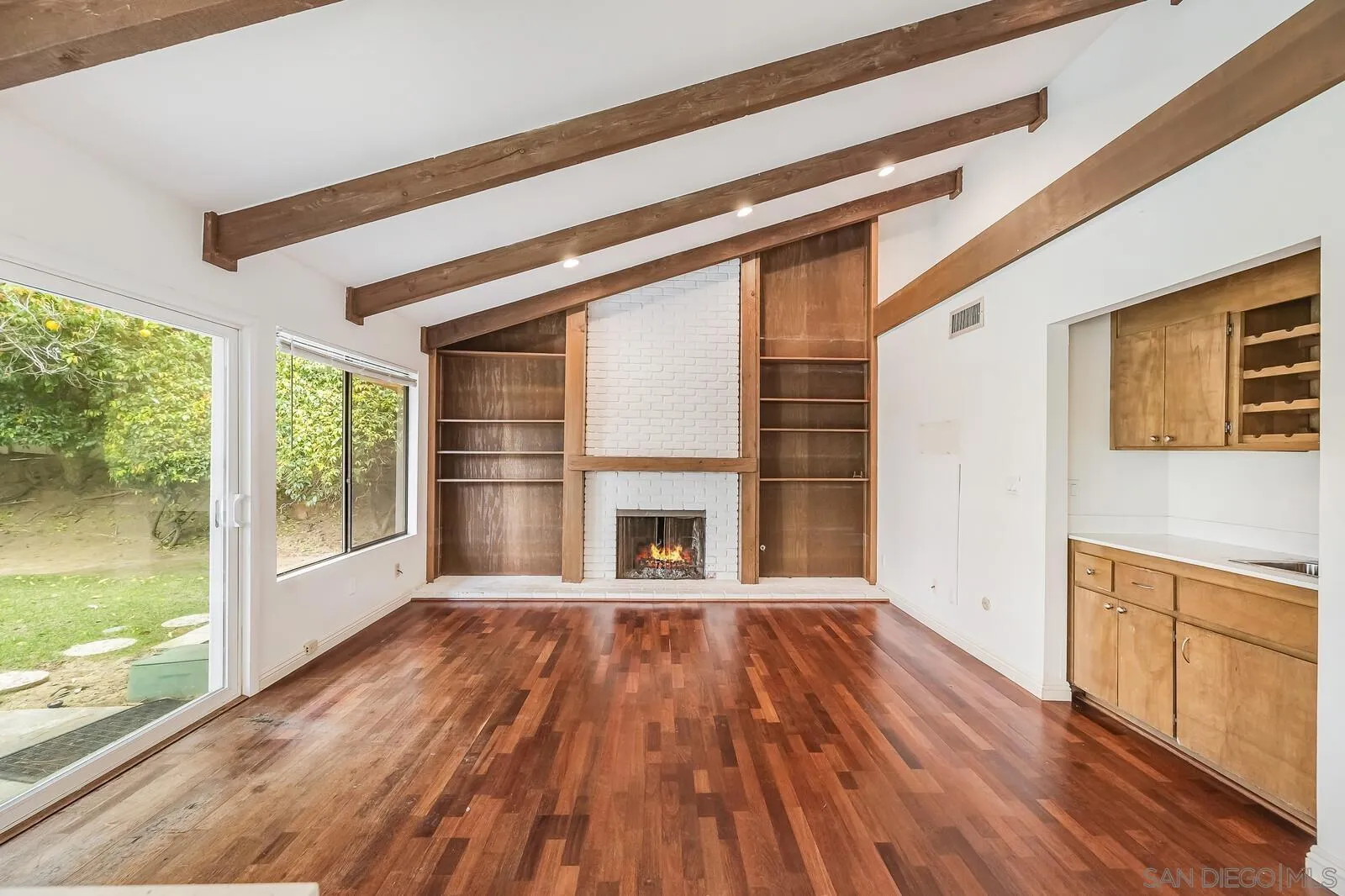 Solana Beach, California 92075, United States, 4 Bedrooms Bedrooms, ,3 BathroomsBathrooms,Residential,Pending,80956