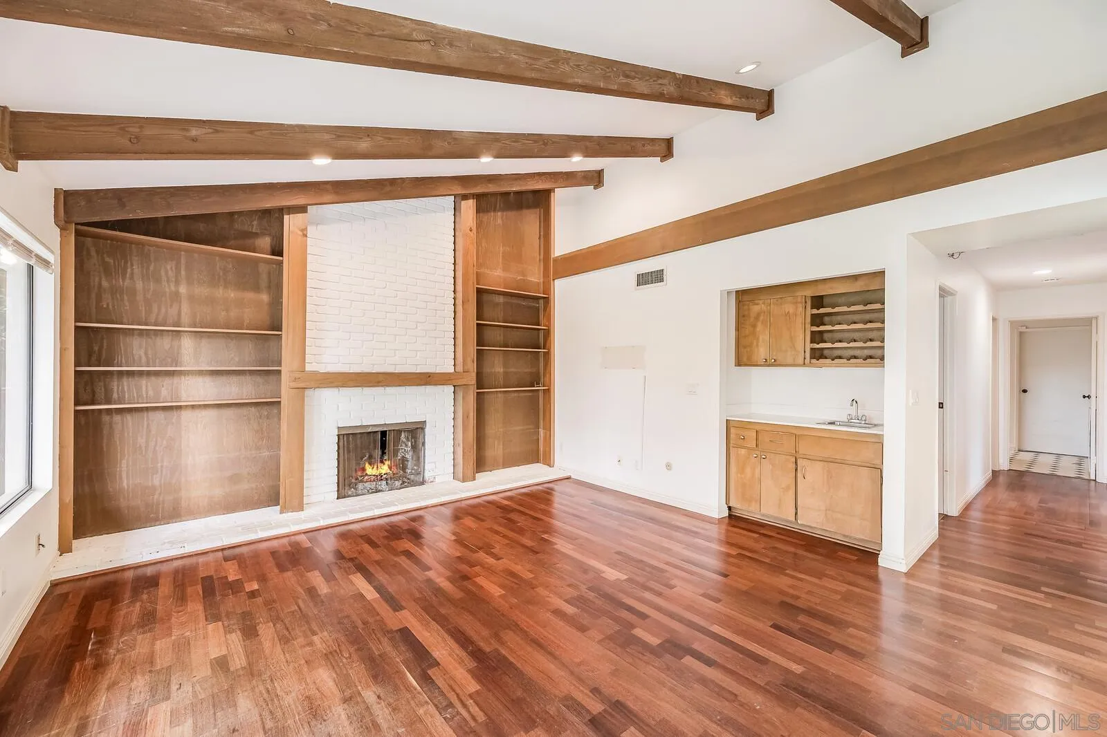 Solana Beach, California 92075, United States, 4 Bedrooms Bedrooms, ,3 BathroomsBathrooms,Residential,Pending,80956