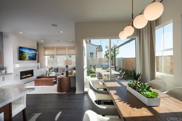 1627 Avenida Tealing