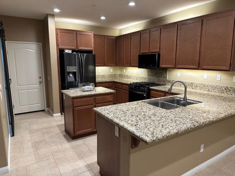 10059  Day Creek Trl Santee CA 92071