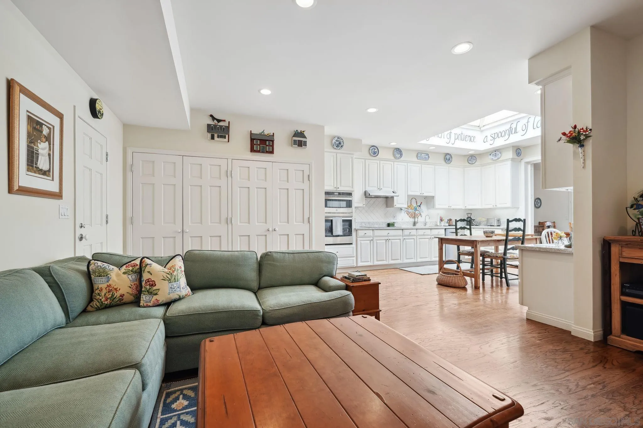 La Jolla, California 92037, United States, 3 Bedrooms Bedrooms, ,2 BathroomsBathrooms,Residential,Active,115272