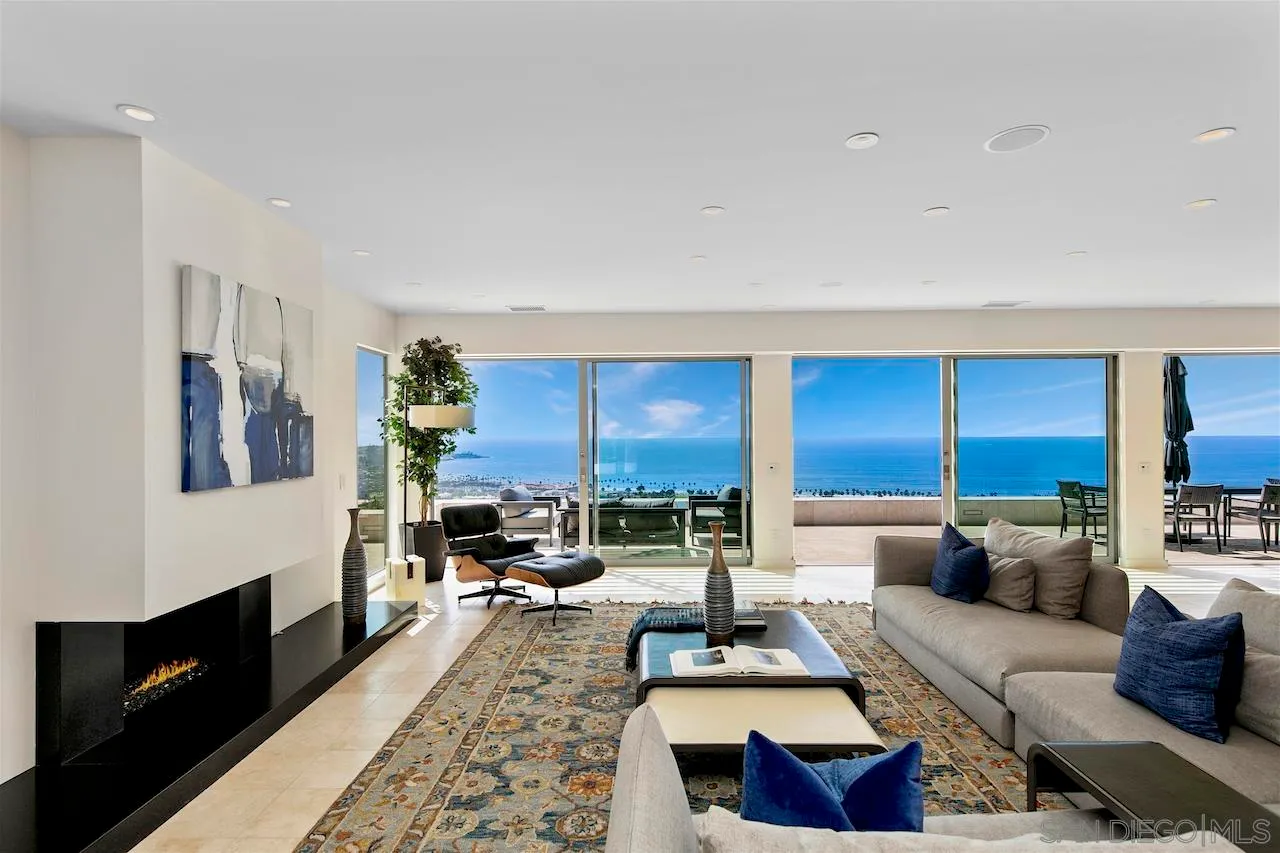 La Jolla, California 92037, United States, 5 Bedrooms Bedrooms, ,5 BathroomsBathrooms,Residential,Active,128585