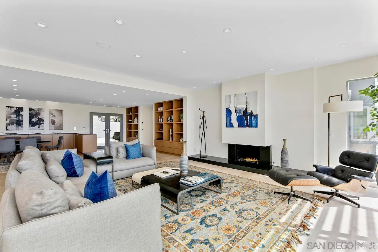 La Jolla, California 92037, United States, 5 Bedrooms Bedrooms, ,5 BathroomsBathrooms,Residential,Active,128585