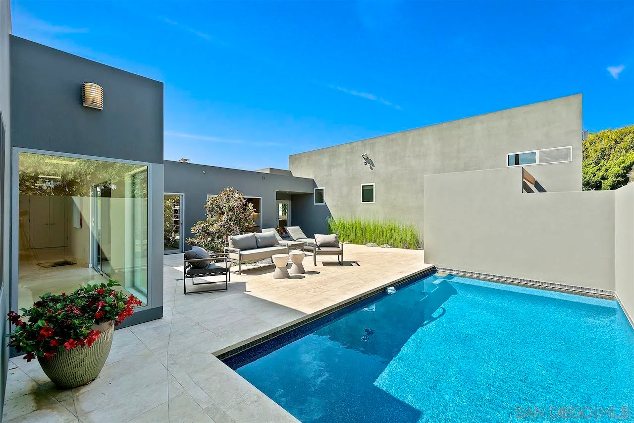 La Jolla, California 92037, United States, 5 Bedrooms Bedrooms, ,5 BathroomsBathrooms,Residential,Active,128585