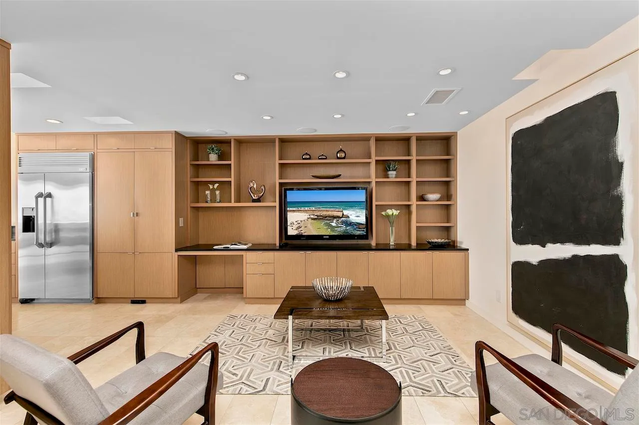 La Jolla, California 92037, United States, 5 Bedrooms Bedrooms, ,5 BathroomsBathrooms,Residential,Active,128585