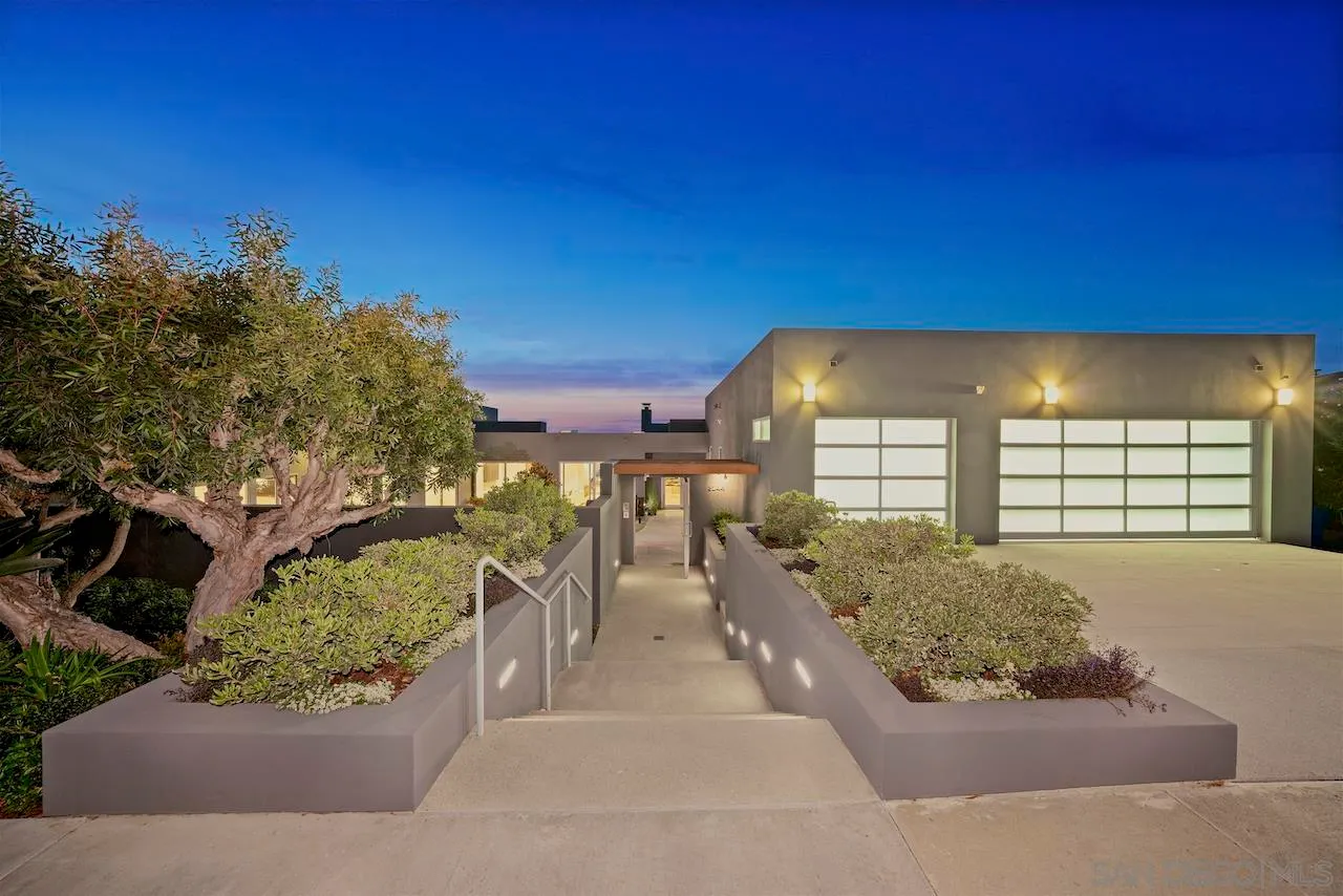 La Jolla, California 92037, United States, 5 Bedrooms Bedrooms, ,5 BathroomsBathrooms,Residential,Active,128585