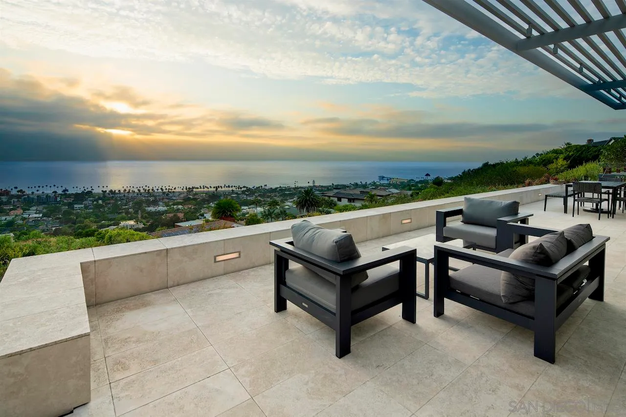 La Jolla, California 92037, United States, 5 Bedrooms Bedrooms, ,5 BathroomsBathrooms,Residential,Active,128585