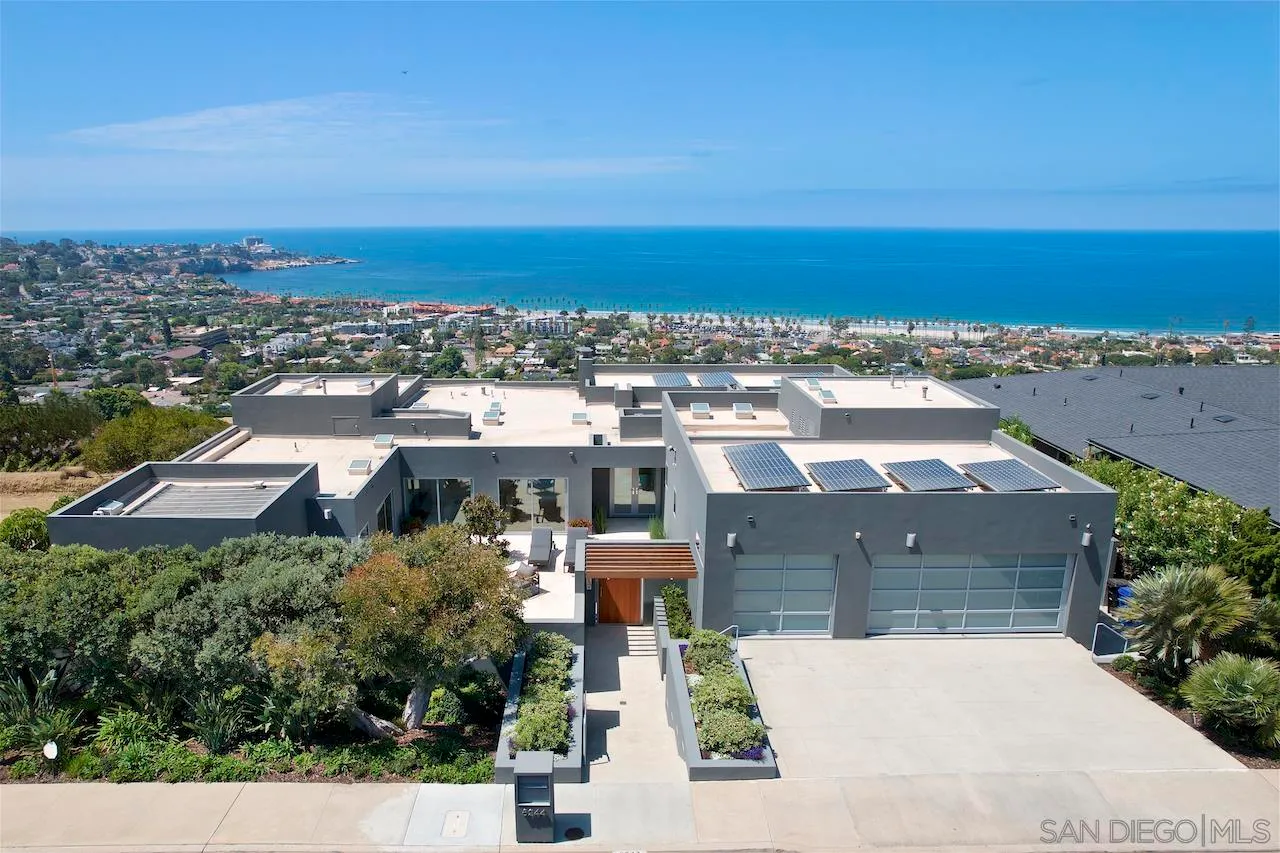 La Jolla, California 92037, United States, 5 Bedrooms Bedrooms, ,5 BathroomsBathrooms,Residential,Active,128585