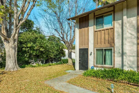 6646 Bell Bluff Ave, San Diego, CA 92119 - #: 250024315