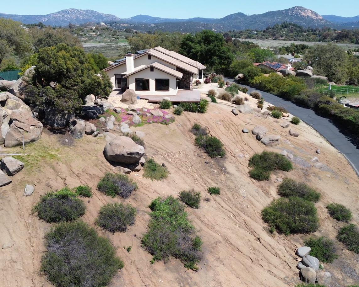 2302 SHAYLENE WAY