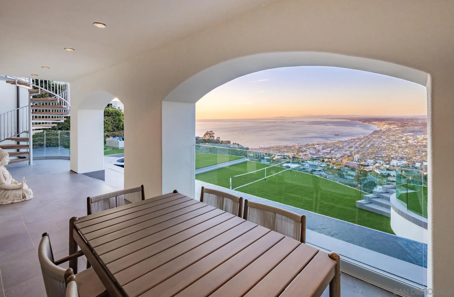 La Jolla, California 92037, United States, 5 Bedrooms Bedrooms, ,6 BathroomsBathrooms,Residential,Active,115473