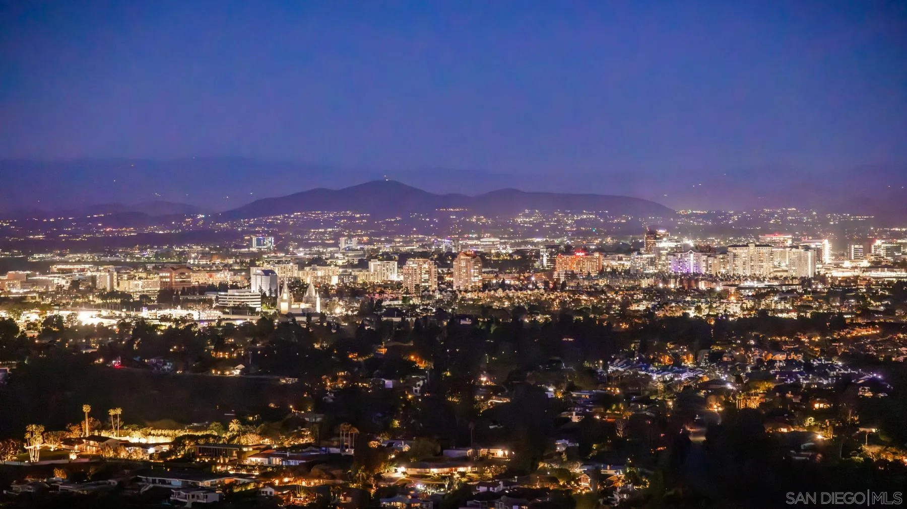 La Jolla, California 92037, United States, 5 Bedrooms Bedrooms, ,6 BathroomsBathrooms,Residential,Active,115473