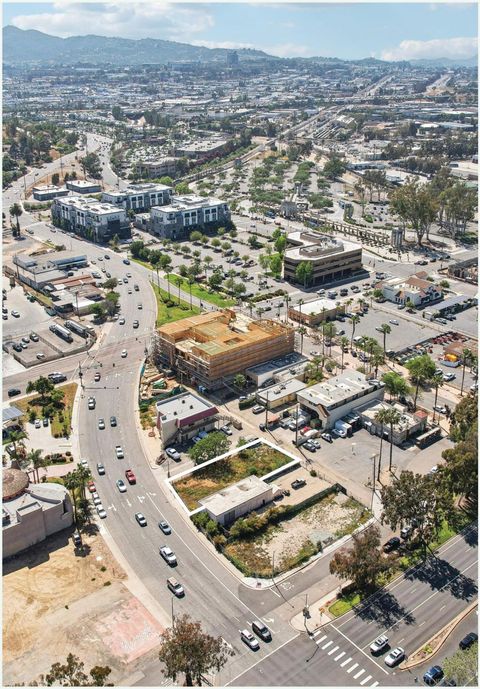 522 W 2nd Ave Escondido CA 92025