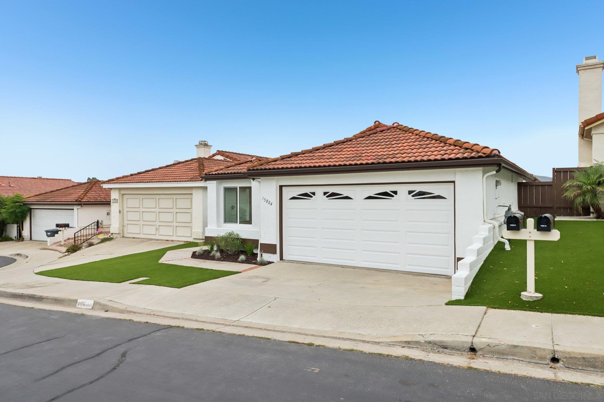 15804 Caminito Cercado