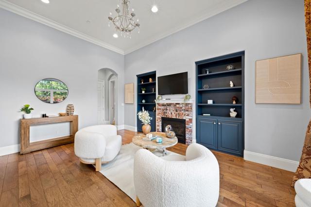 3401 Adams Run
