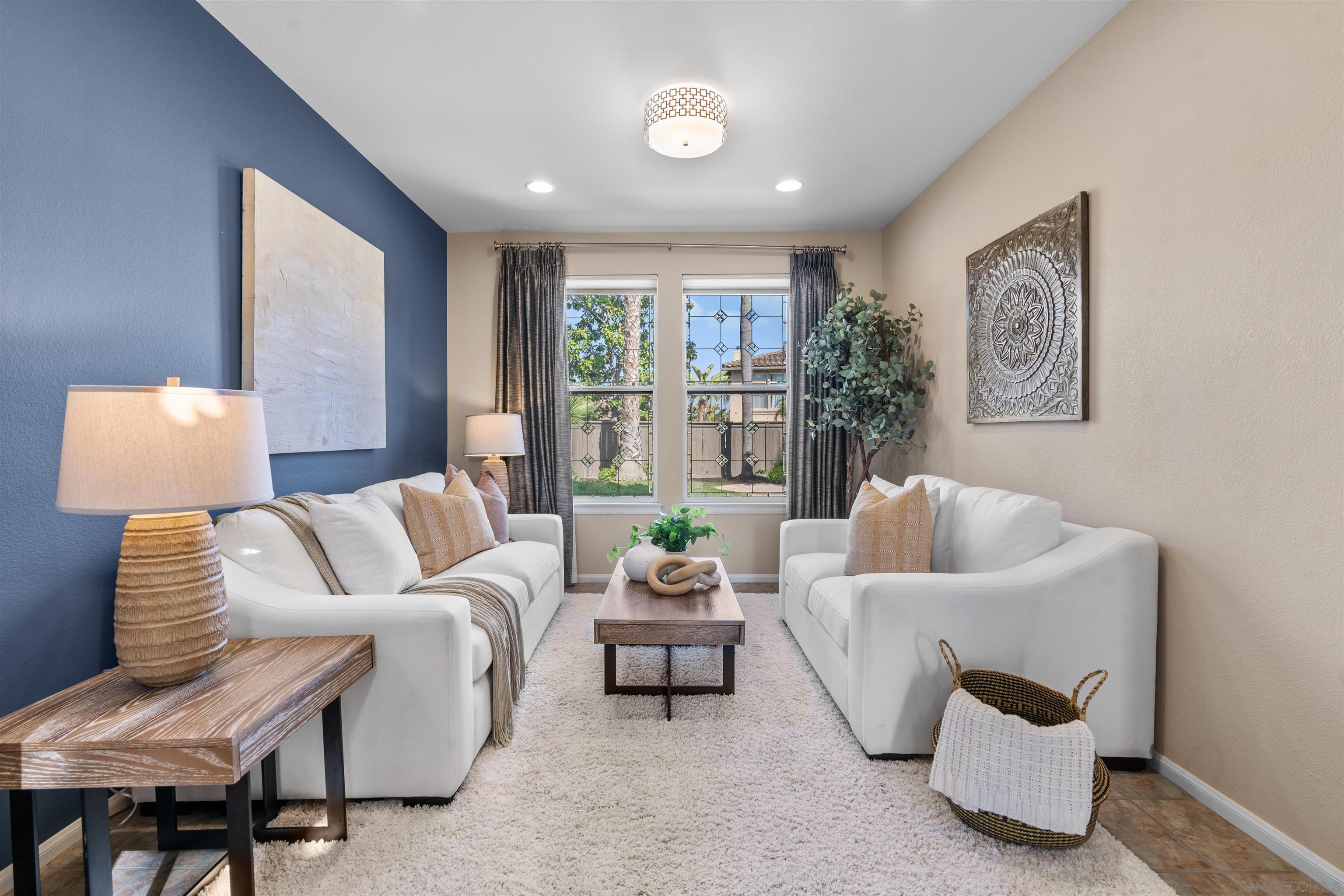 7824 Calle Pinabete