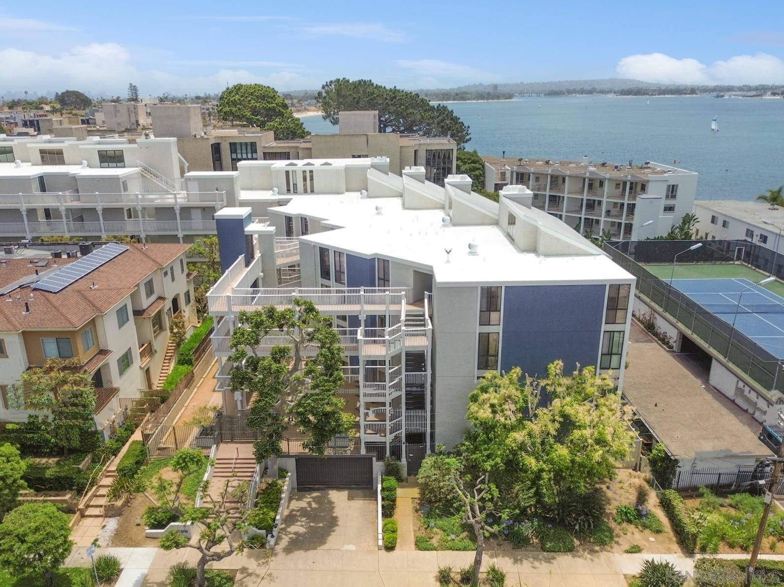 1335 La Palma St G2