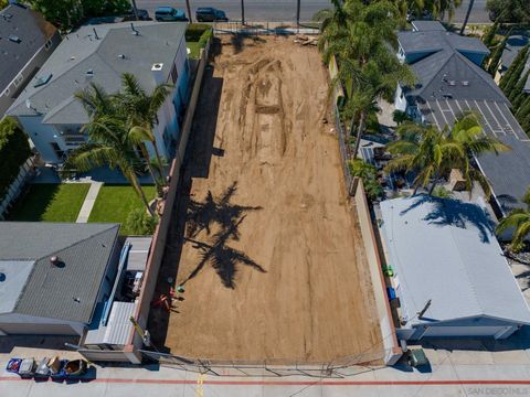 743 B Avenue Coronado CA 92118