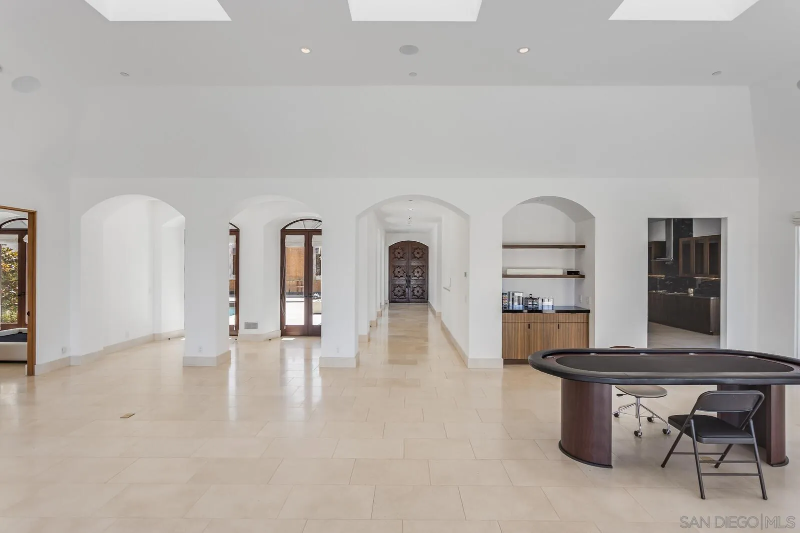 La Jolla, California 92037, United States, 6 Bedrooms Bedrooms, ,6 BathroomsBathrooms,Residential,Active,41119