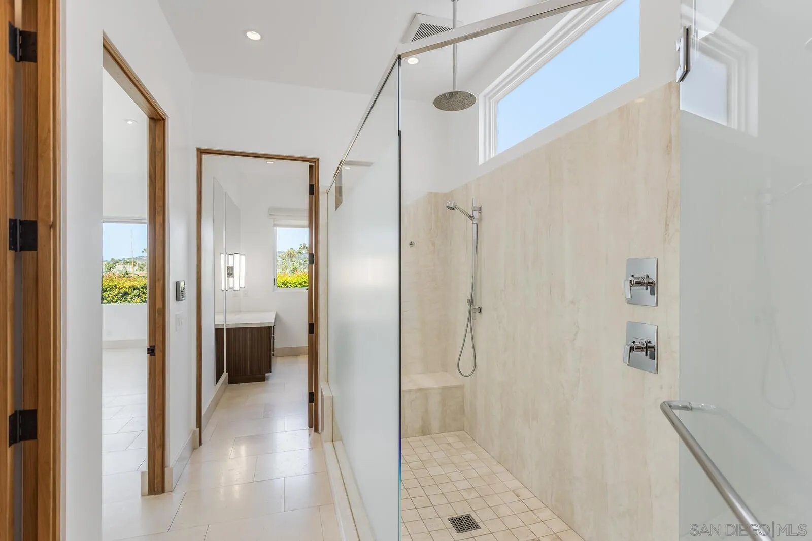 La Jolla, California 92037, United States, 6 Bedrooms Bedrooms, ,6 BathroomsBathrooms,Residential,Active,41119