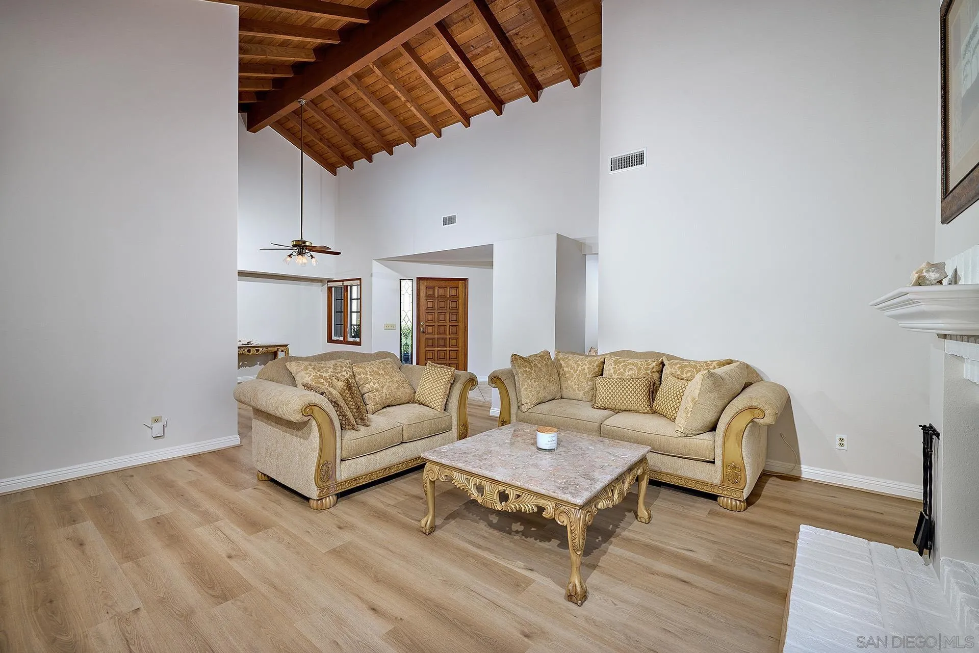 San Diego, California 92128, United States, 3 Bedrooms Bedrooms, ,2 BathroomsBathrooms,Residential,Pending,125478