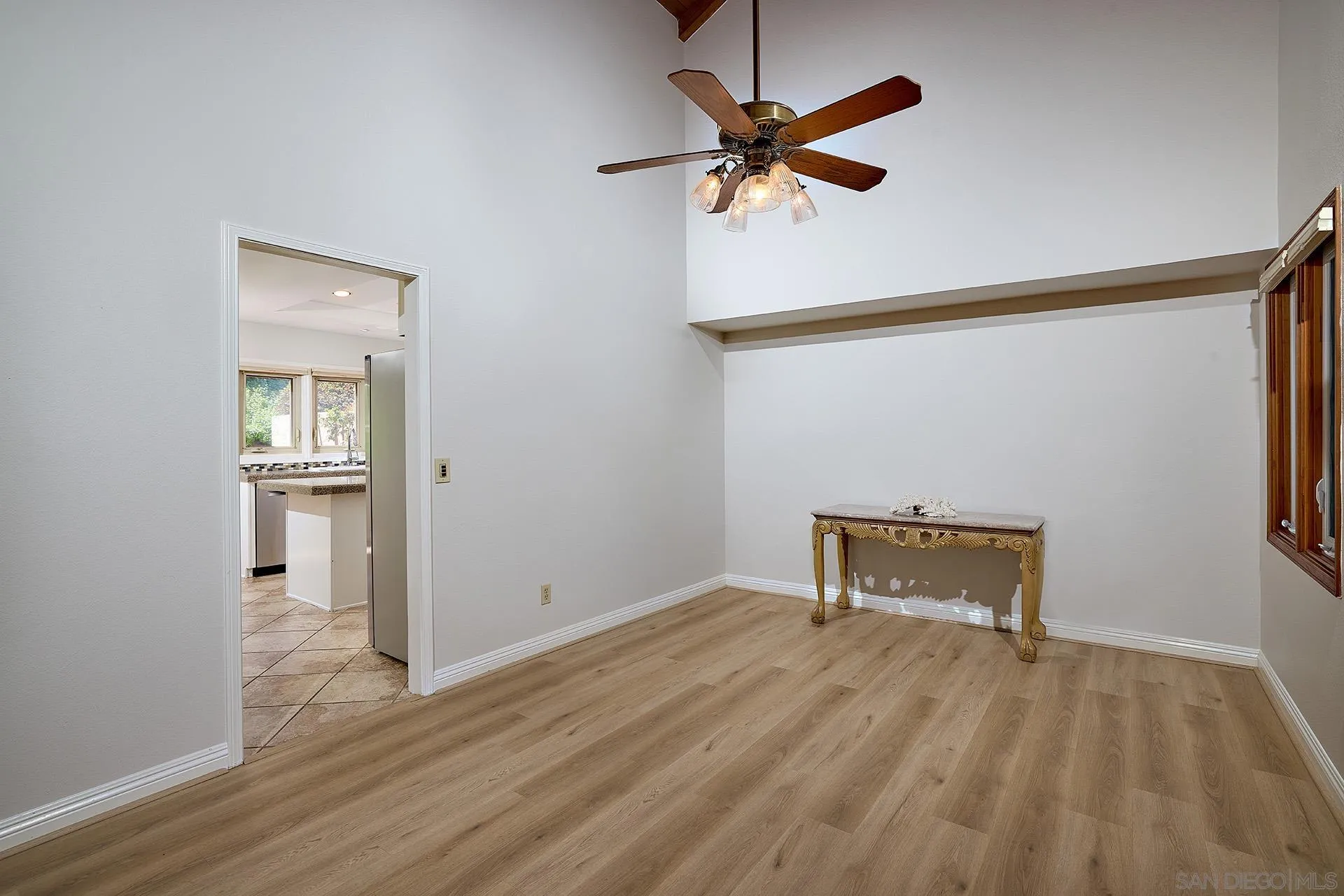 San Diego, California 92128, United States, 3 Bedrooms Bedrooms, ,2 BathroomsBathrooms,Residential,Pending,125478