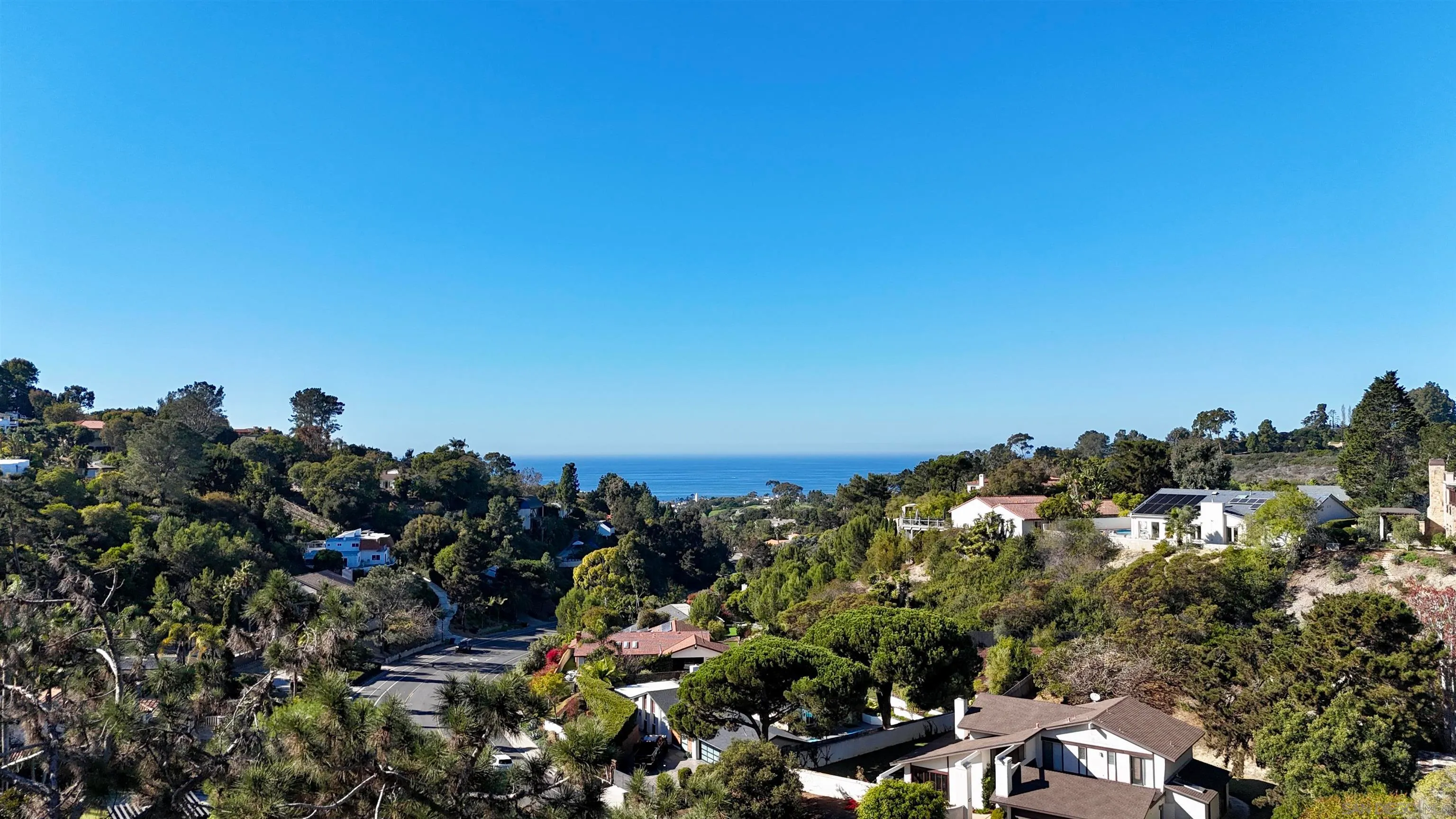 La Jolla, California 92037, United States, 4 Bedrooms Bedrooms, ,3 BathroomsBathrooms,Residential,Pending,2764