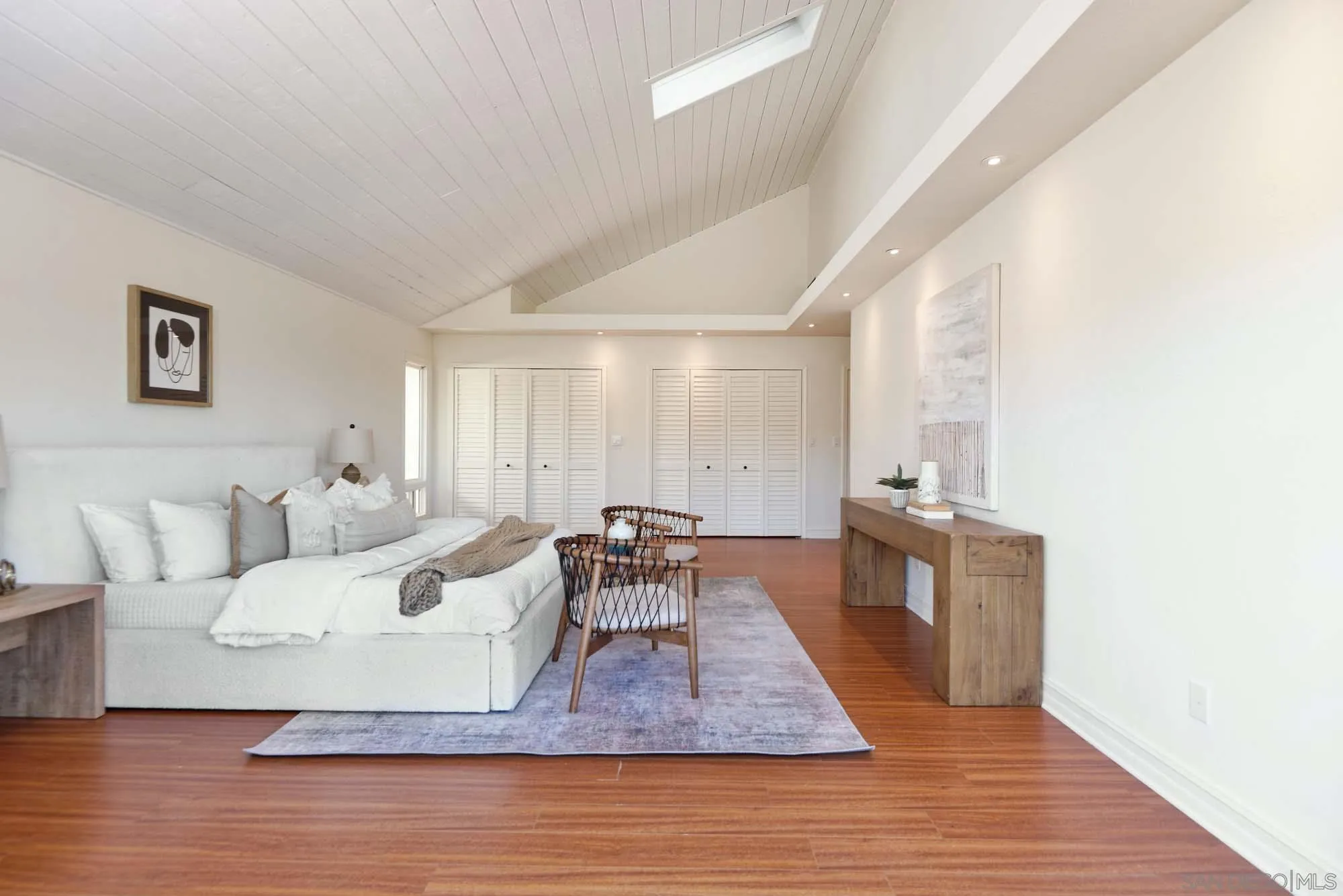 La Jolla, California 92037, United States, 4 Bedrooms Bedrooms, ,3 BathroomsBathrooms,Residential,Pending,2764