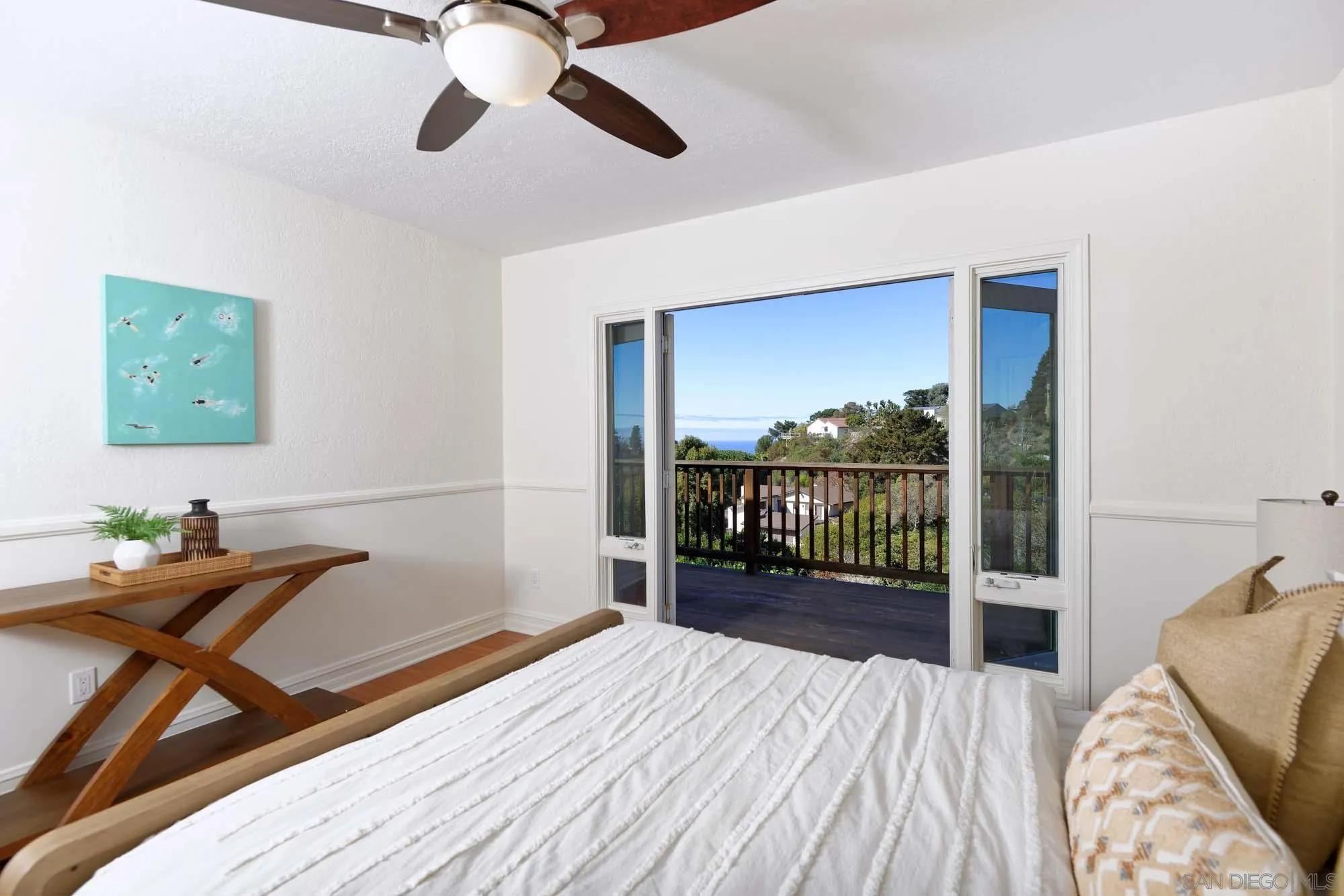 La Jolla, California 92037, United States, 4 Bedrooms Bedrooms, ,3 BathroomsBathrooms,Residential,Pending,2764