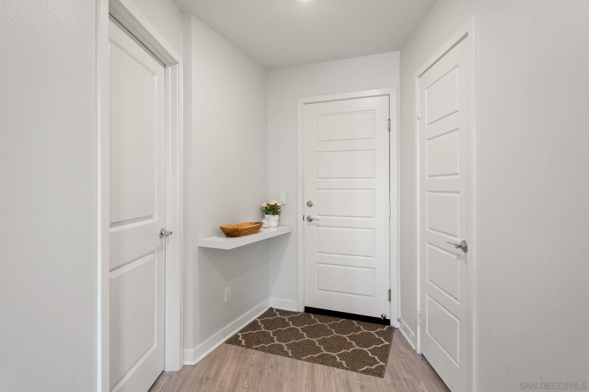 2033  Aquarius St