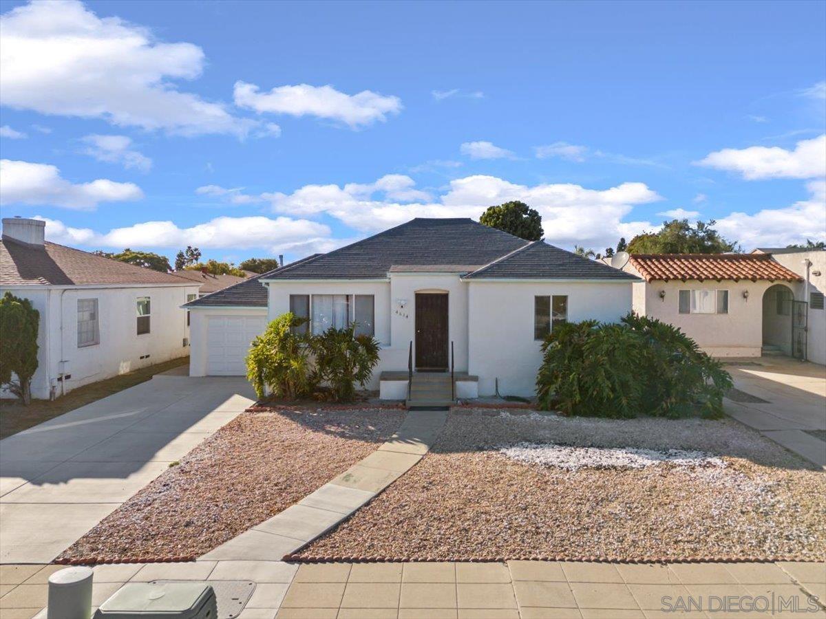 4614 Winona Ave.
