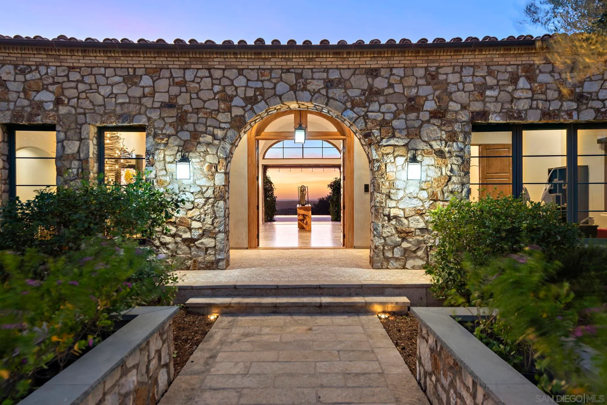 San Diego, California 92127, United States, 5 Bedrooms Bedrooms, ,7 BathroomsBathrooms,Residential,Active,29617