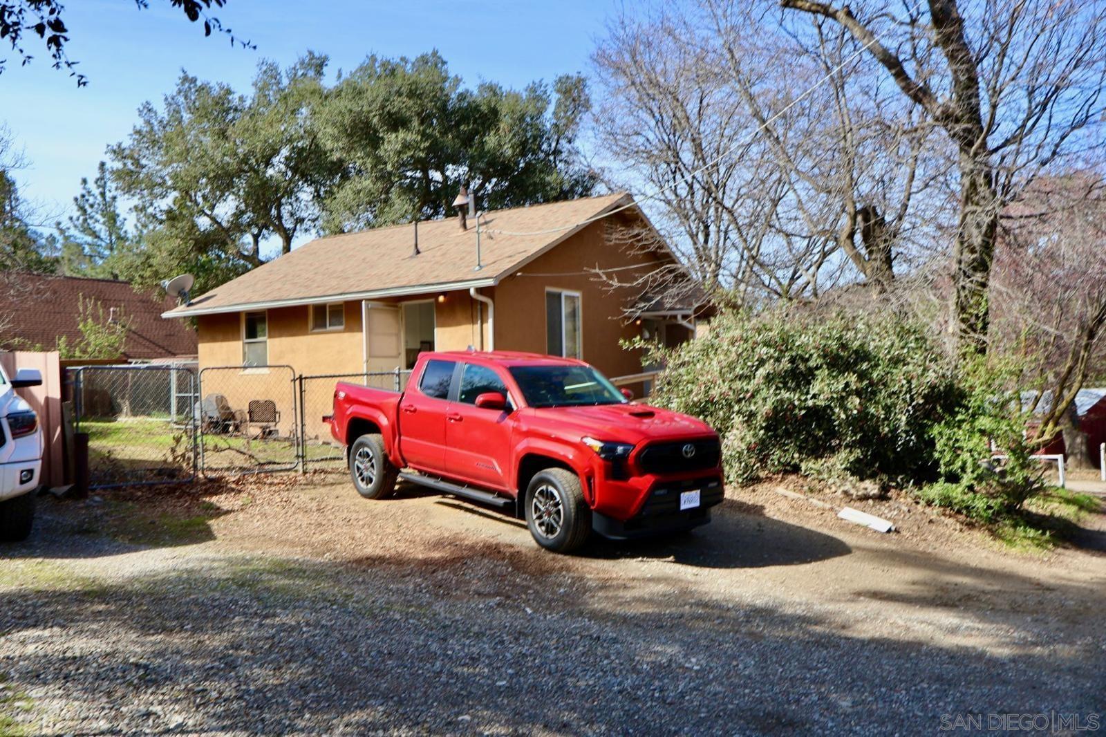 1273  Ridge Trl