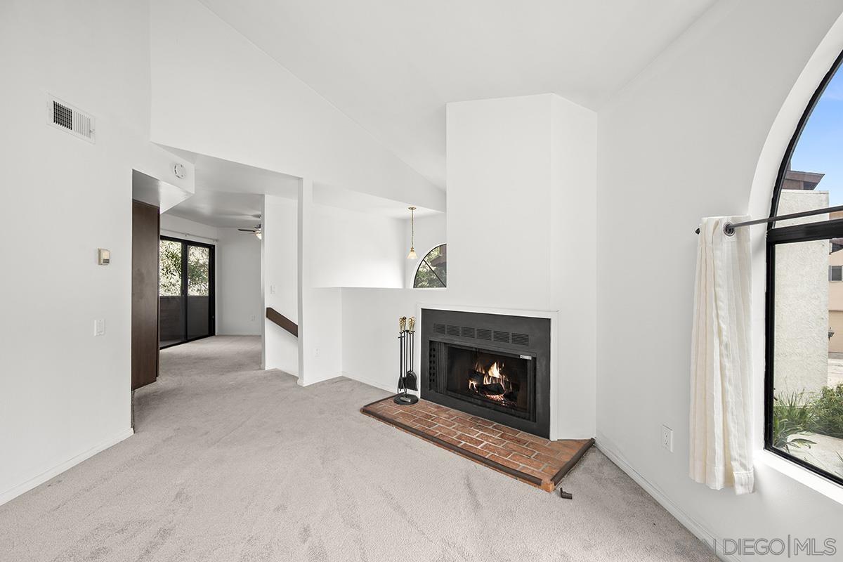 1943 Diamond St