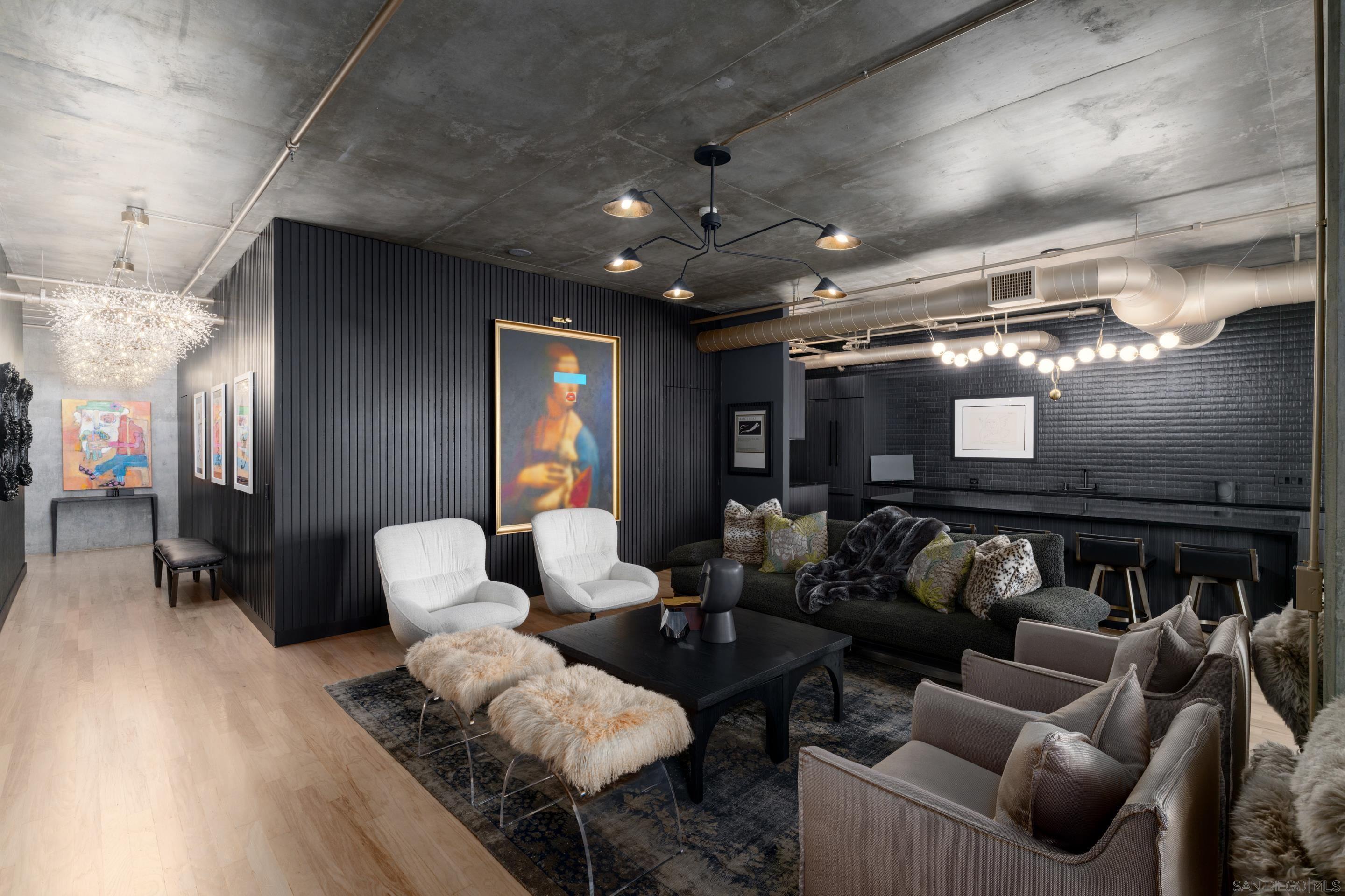 877 Island Ave 402