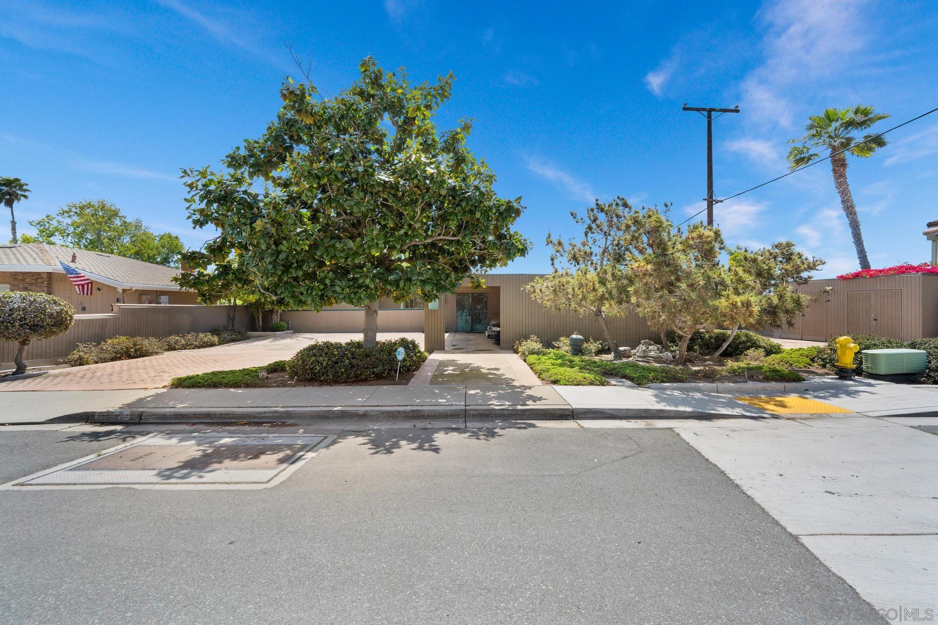 2195 Hayden Way