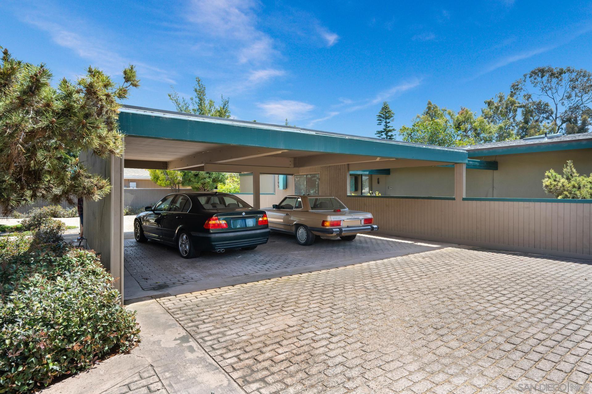 2195 Hayden Way