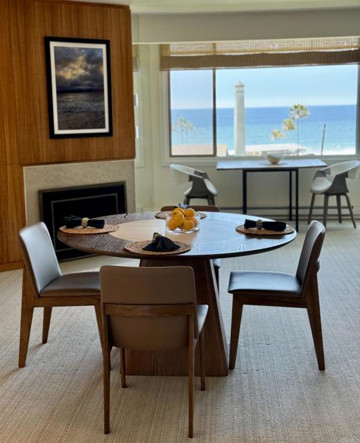 1562 Camino Del Mar