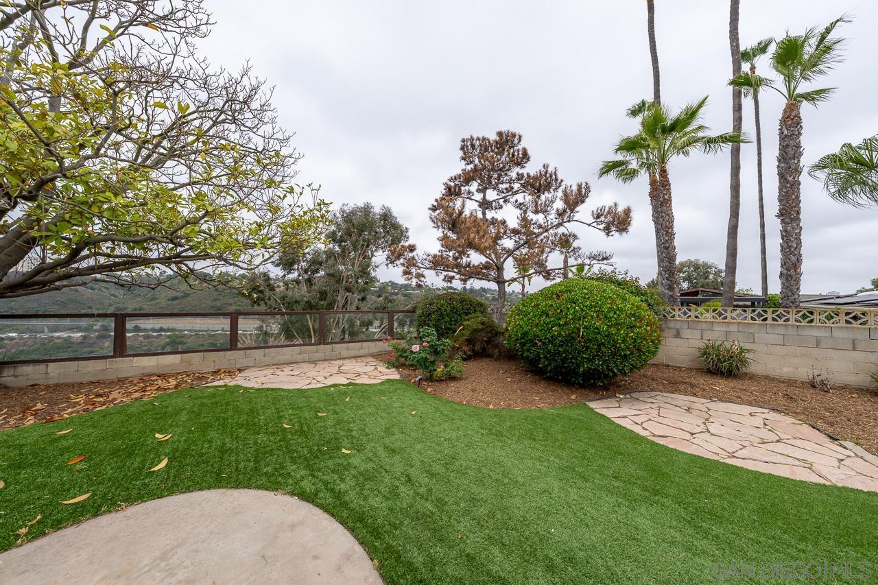 5435 Del Cerro Blvd