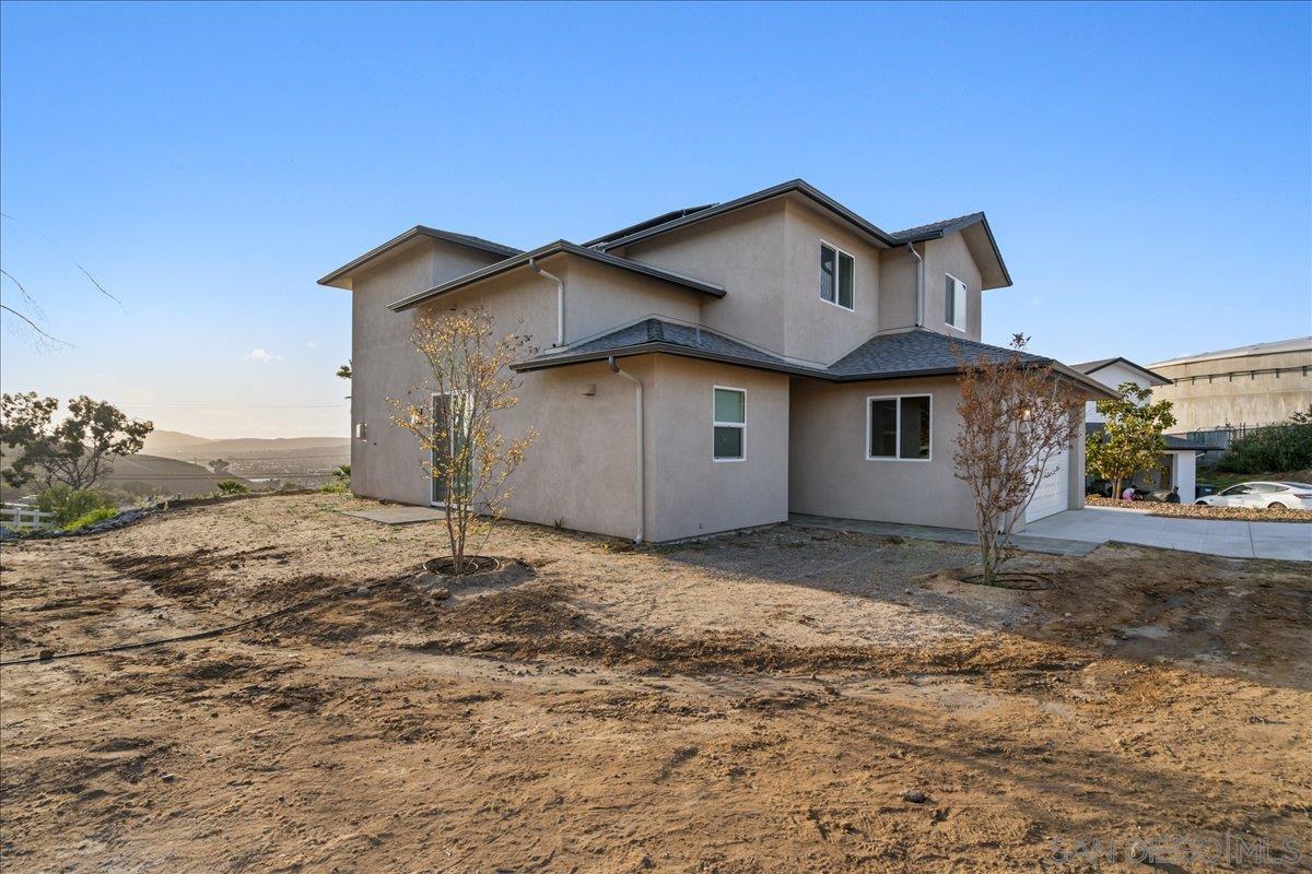 9448 Emerald Grove Ave