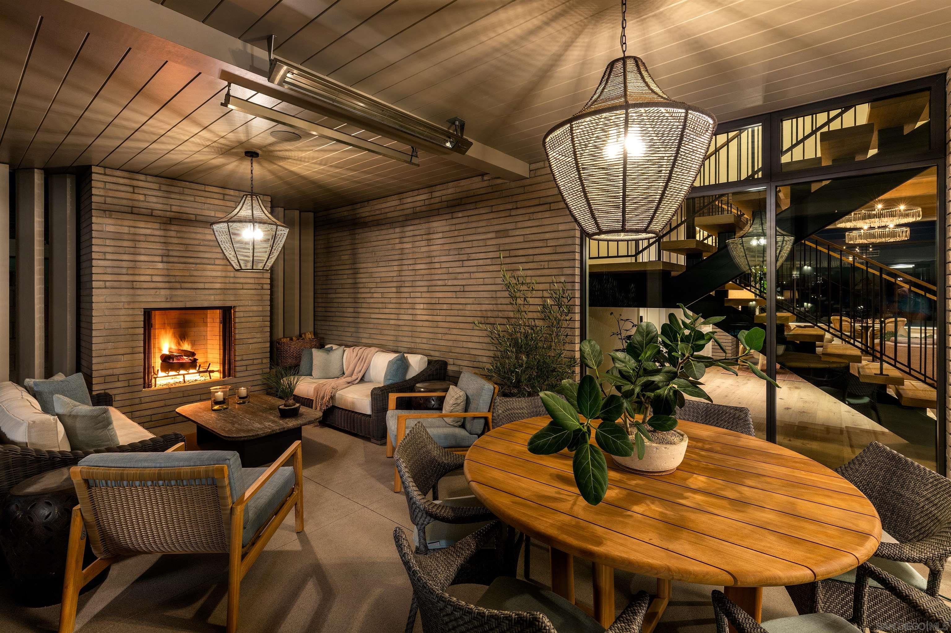 2920 Camino Del Mar