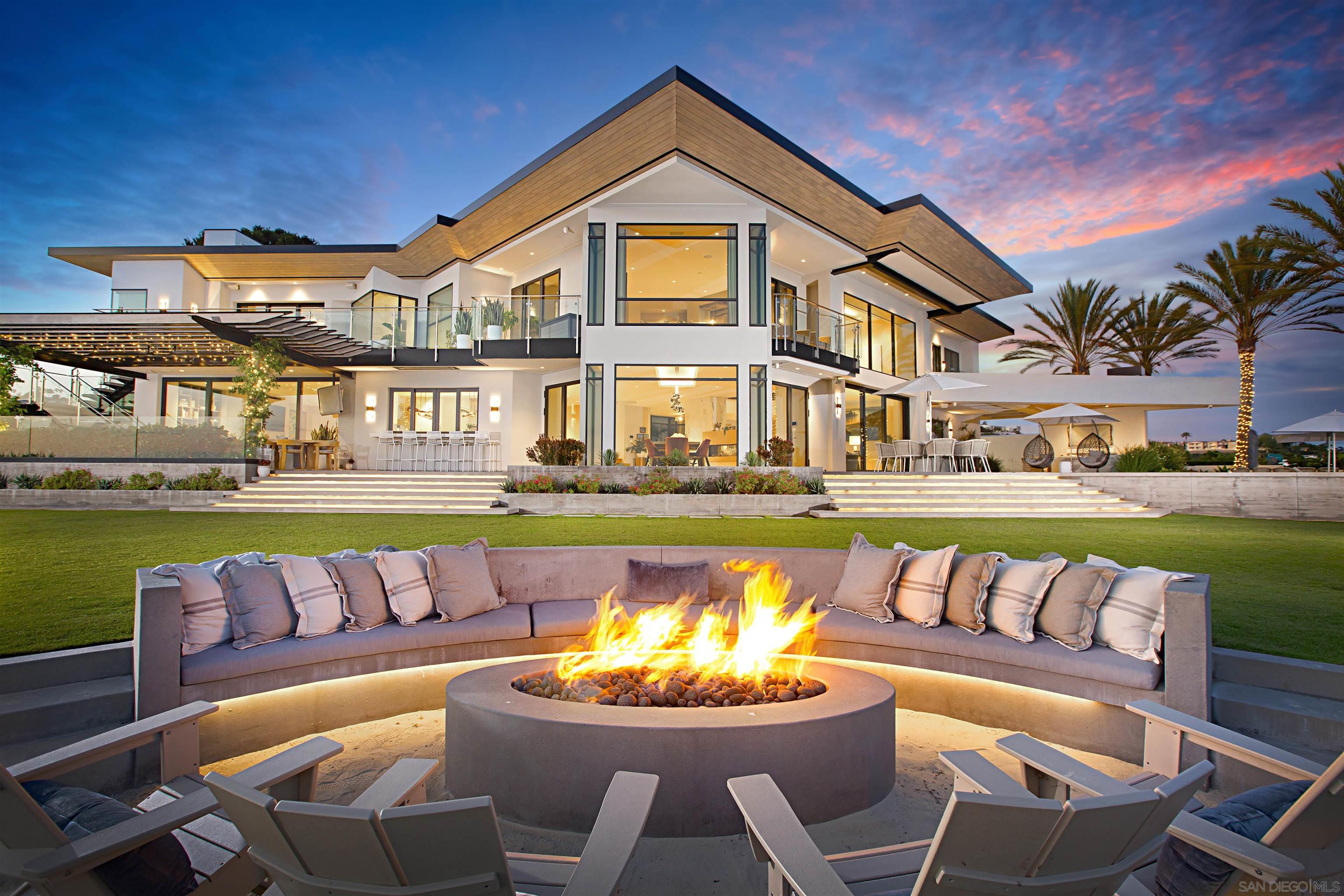 5416  Candlelight Dr

                                                                             La Jolla                                

                                    , CA - $30,000,000