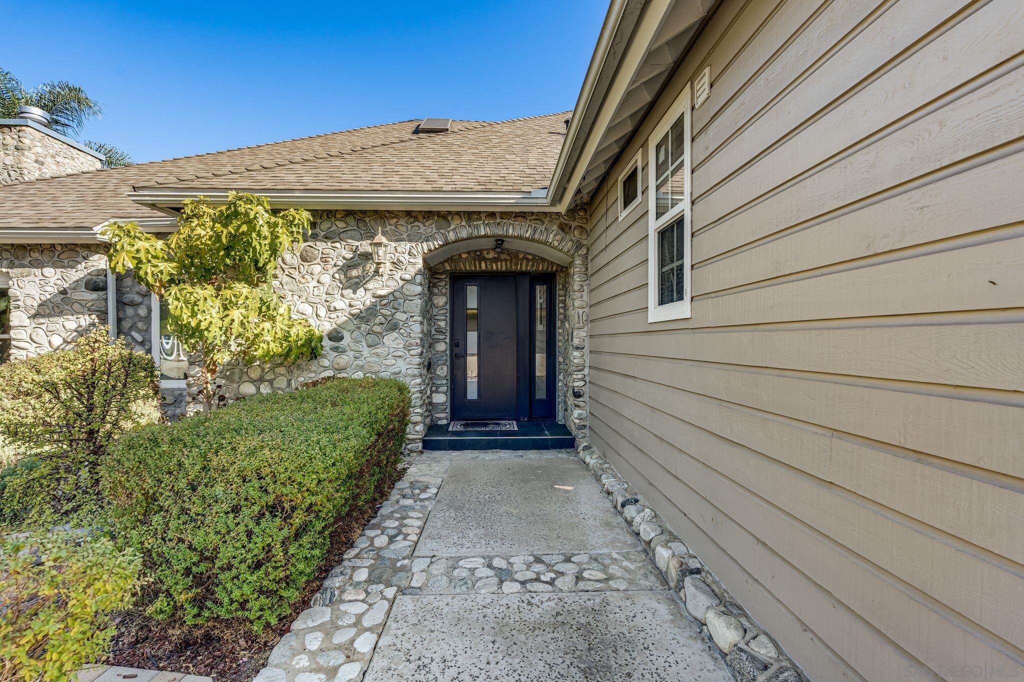2608 La Costa Ave