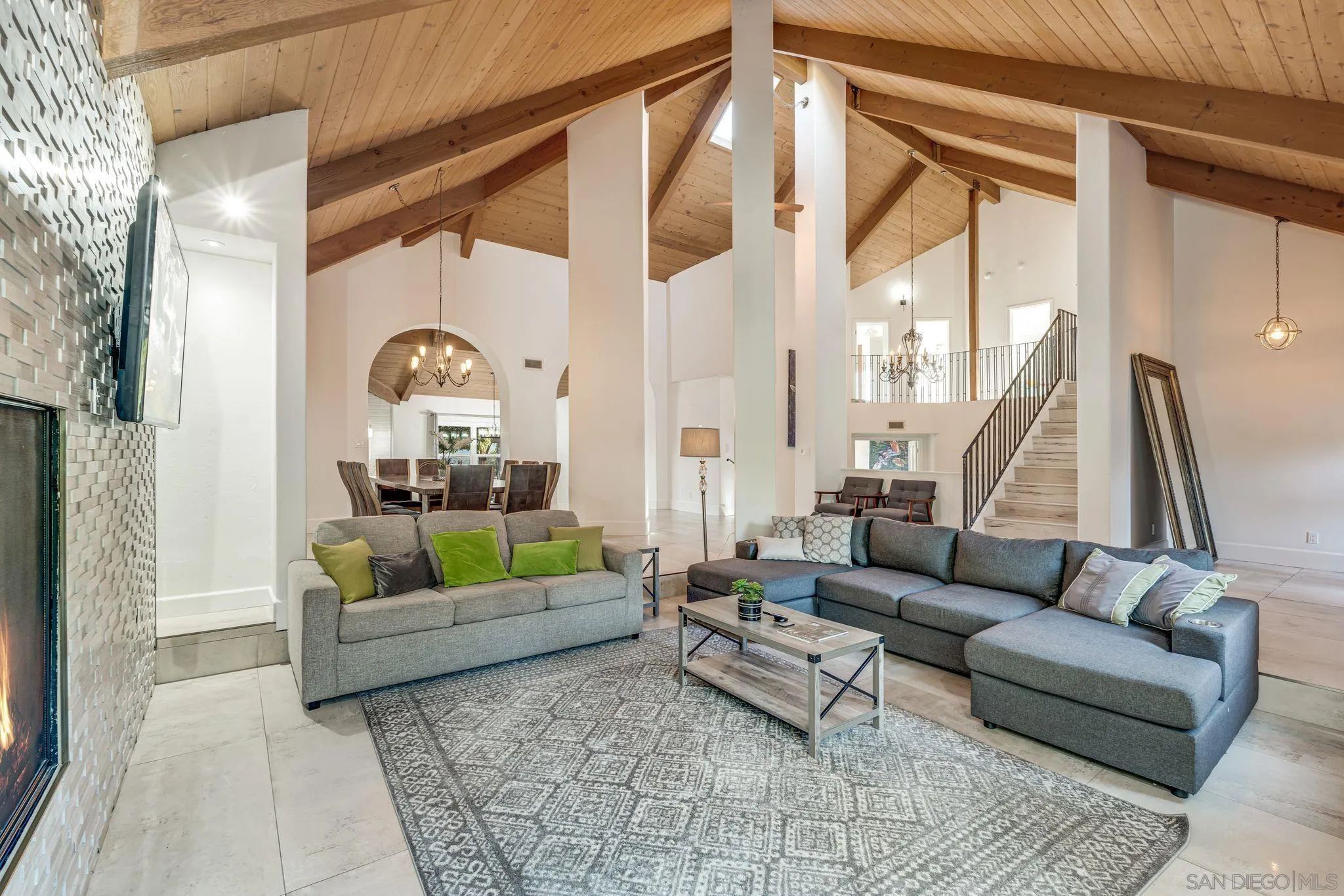 Carlsbad, California 92009, United States, 5 Bedrooms Bedrooms, ,5 BathroomsBathrooms,Residential,Active,140771