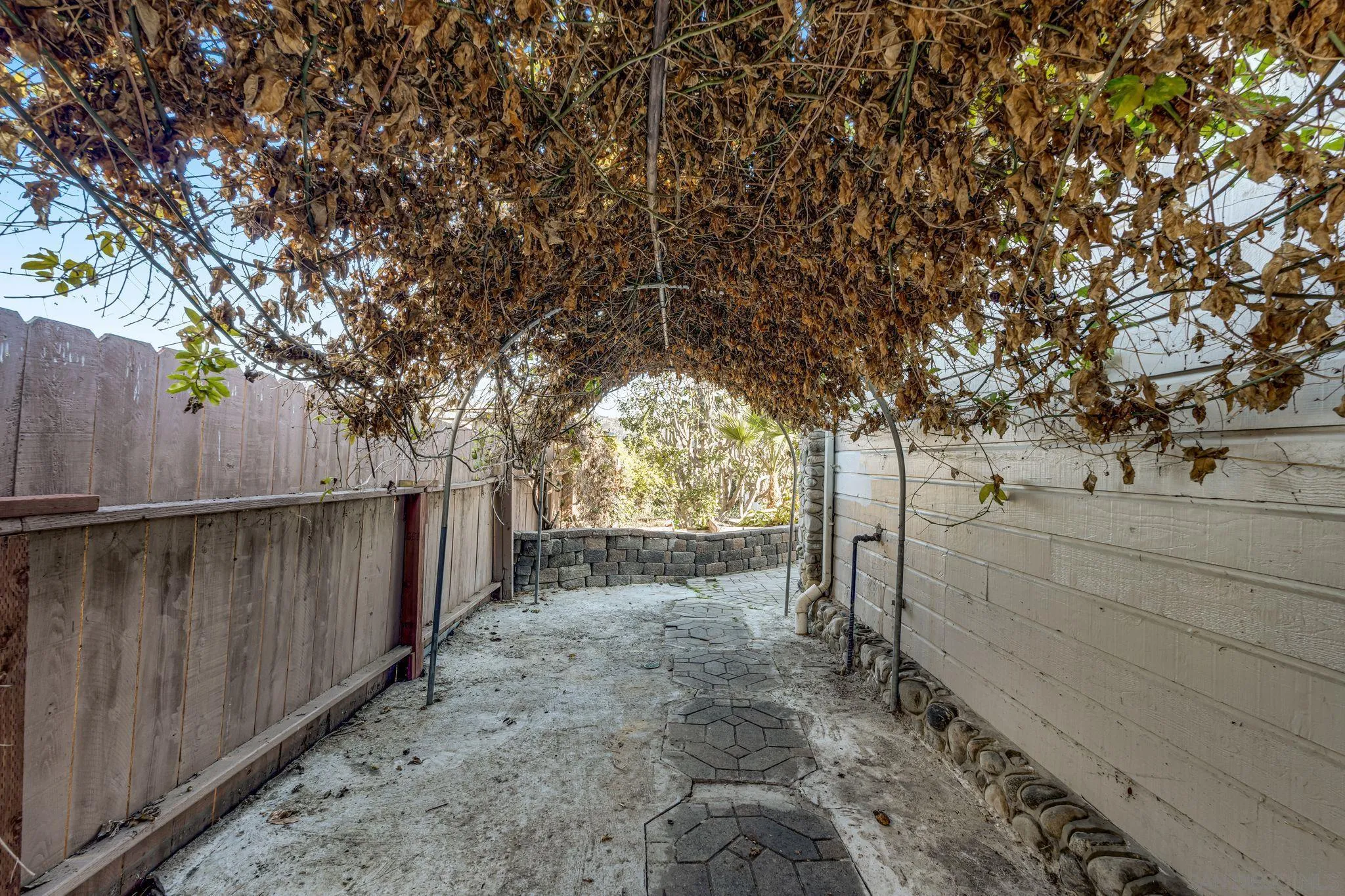 Carlsbad, California 92009, United States, 5 Bedrooms Bedrooms, ,5 BathroomsBathrooms,Residential,Active,140771