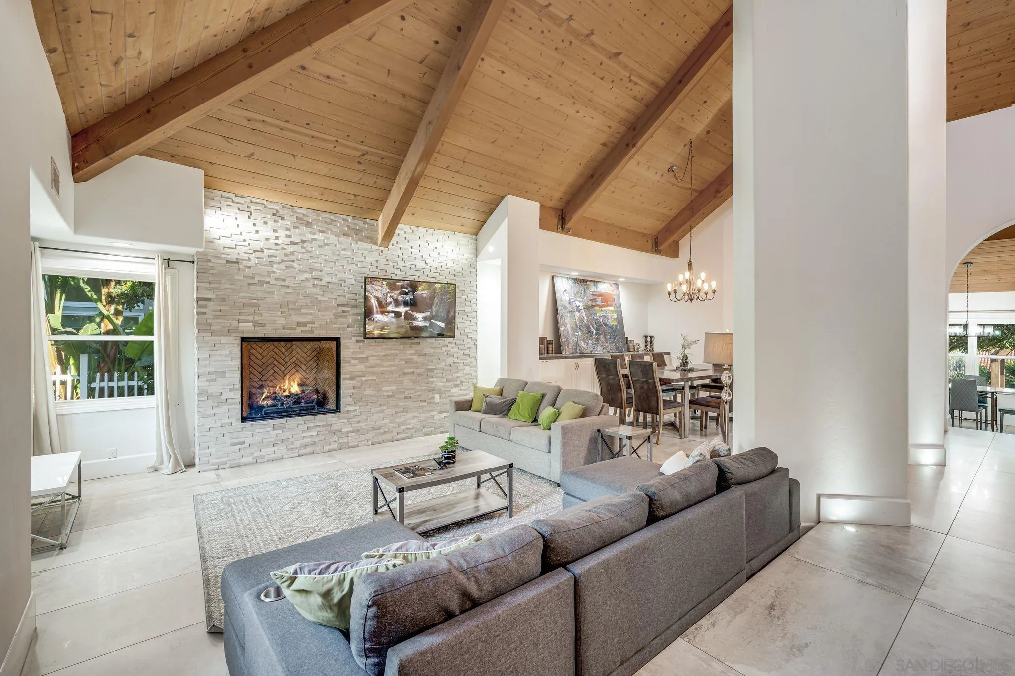 Carlsbad, California 92009, United States, 5 Bedrooms Bedrooms, ,5 BathroomsBathrooms,Residential,Active,140771